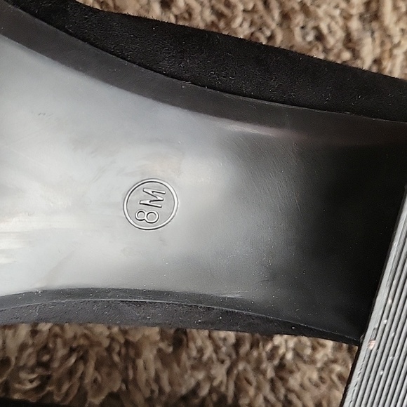 Elegant Black Women's Calvin Klein Suede Pumps - Picture 9 of 13